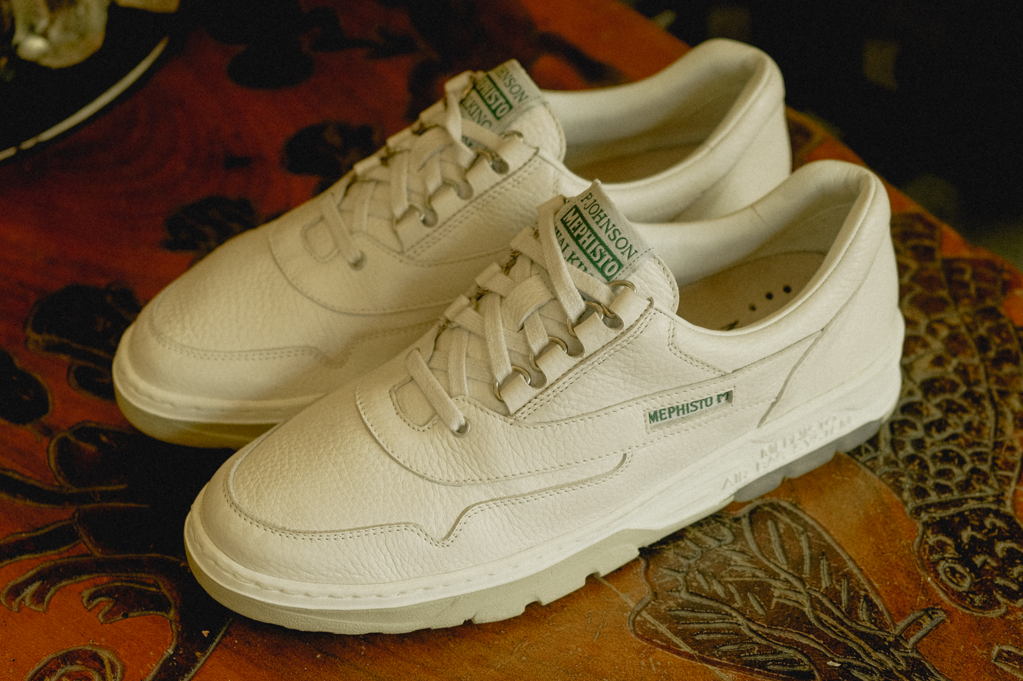 P.JOHNSON & MEPHISTO "RALLY KING"