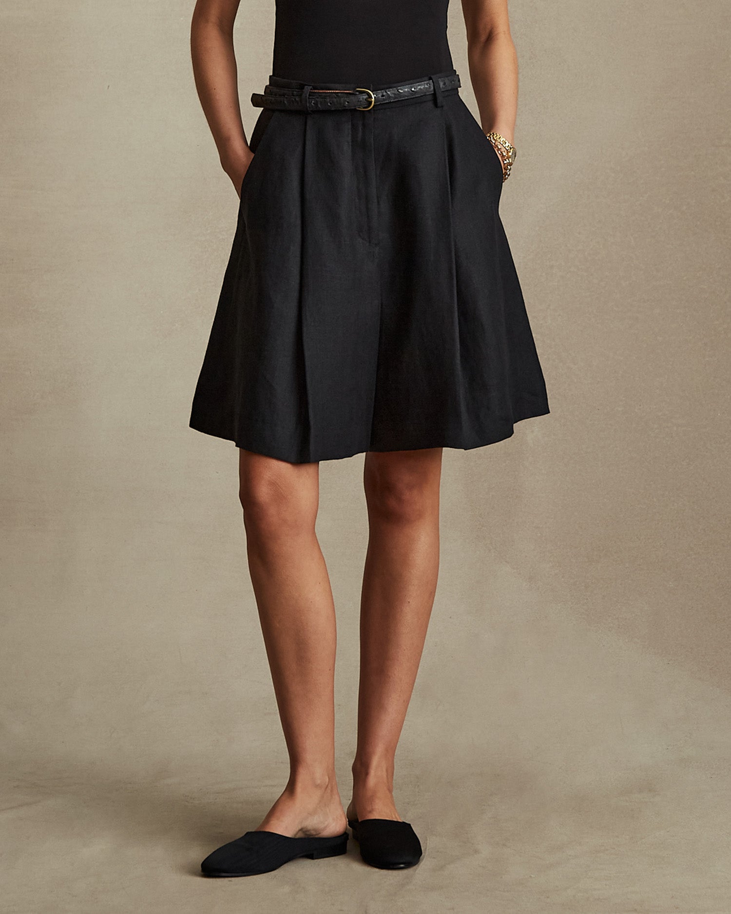 Evalin Shorts - Black Herringbone