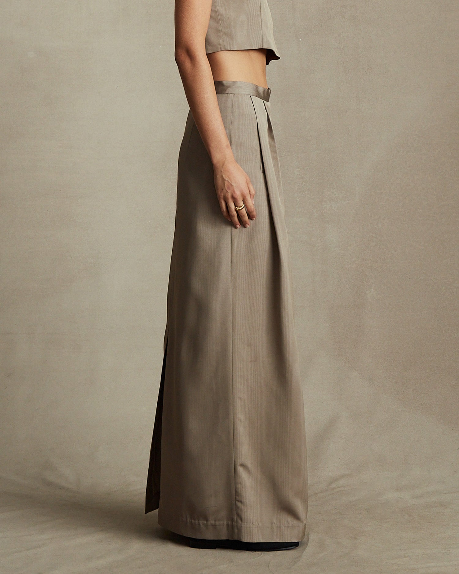 Helena Straight Skirt - Taupe Moire