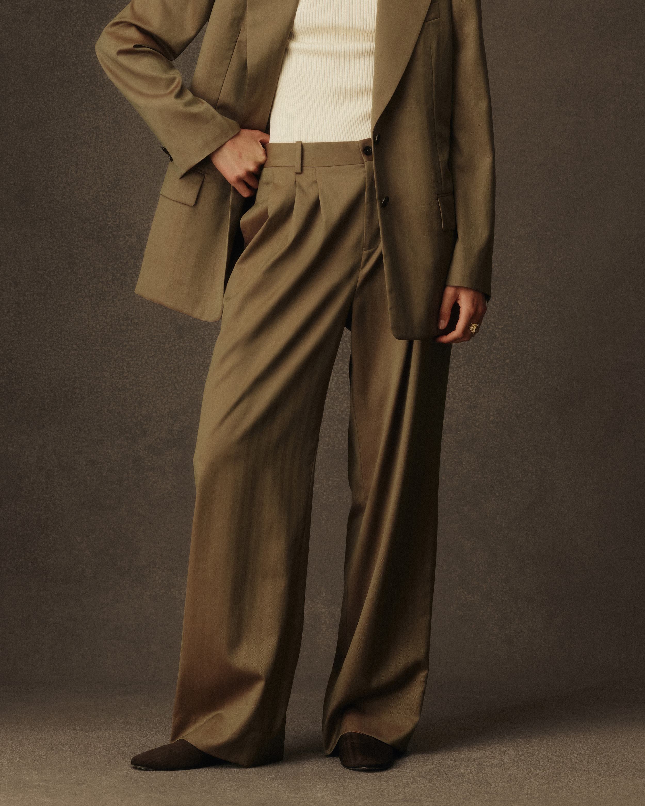 Ava Pleated Trousers - Solaro