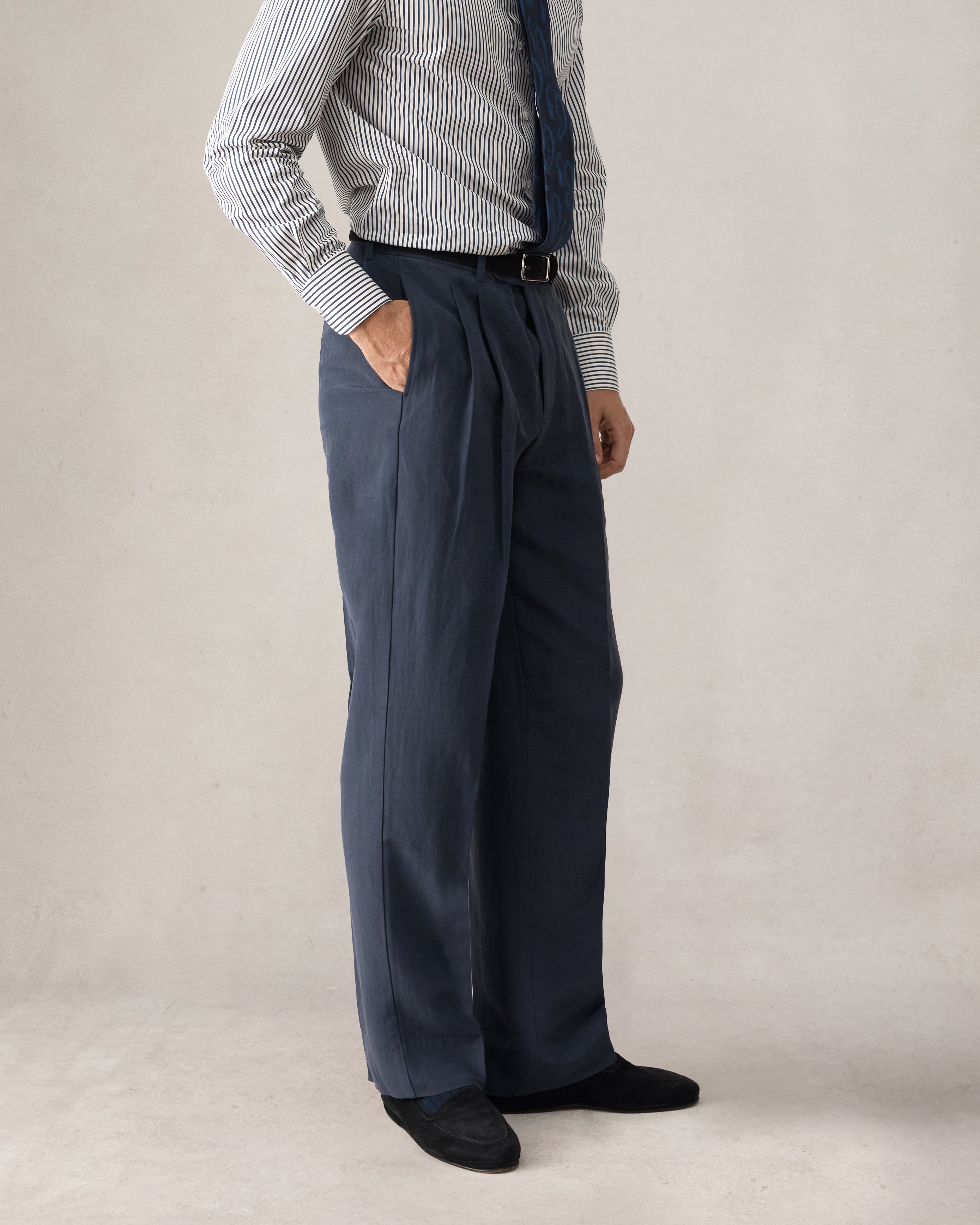 Double Pleated Trouser - Navy Silk Linen