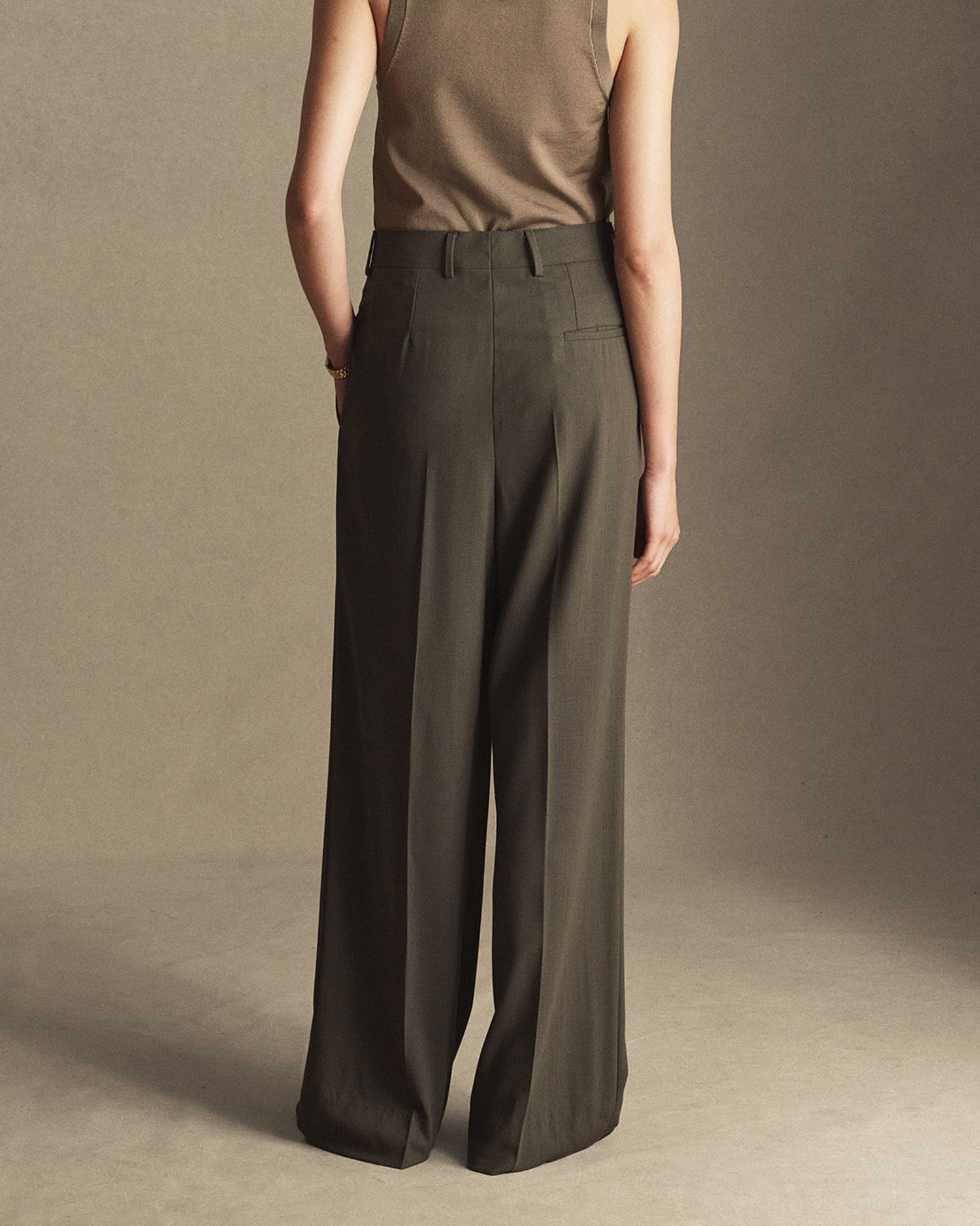Ava Pleated Trouser - Dark Moss