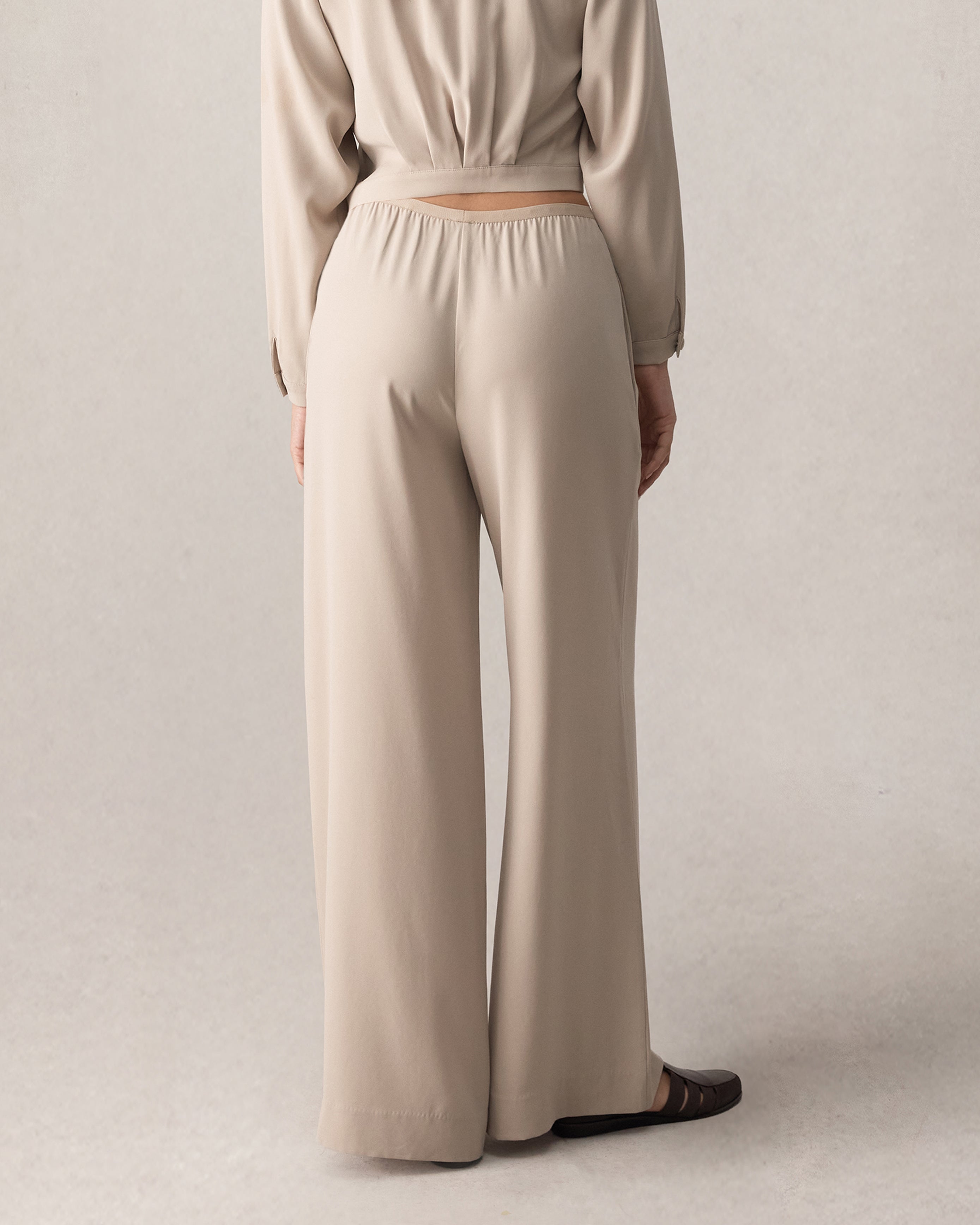 Pamela Pant - Greige