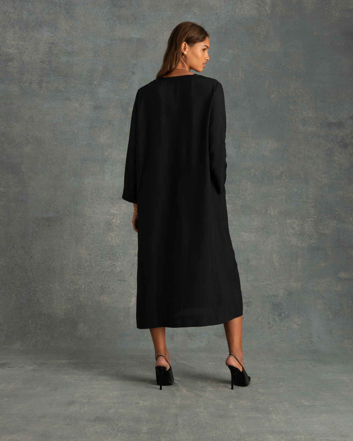 Black silk kaftan hotsell