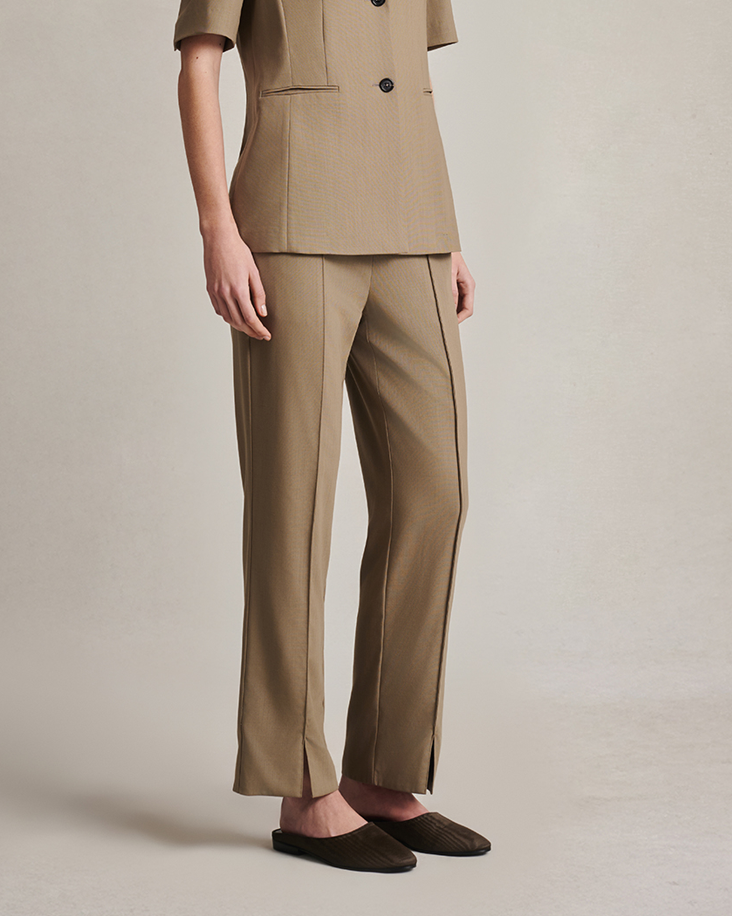 Lottie Capri - Taupe