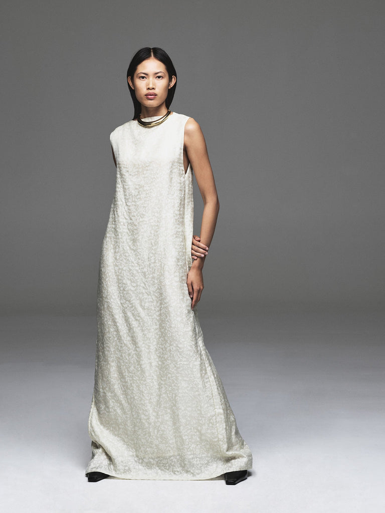 MAY WOMENS 2025 LOOK 17