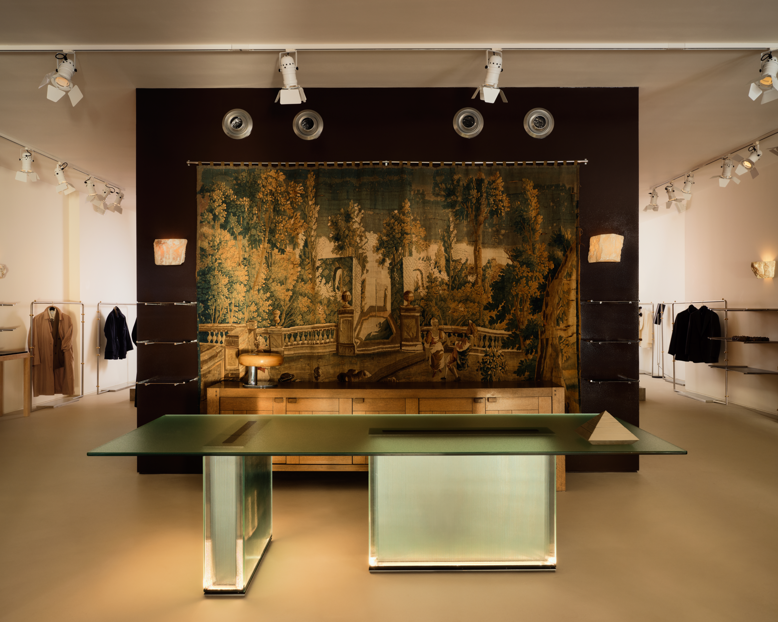 Showroom image 4