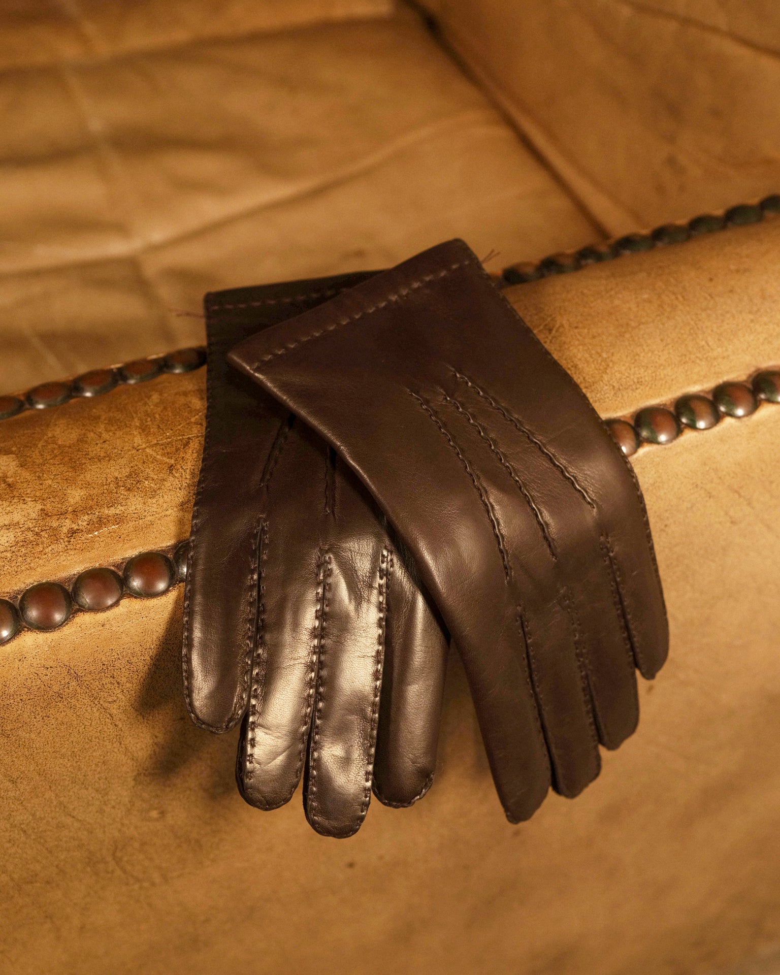 Silk Lined Costello Leather Gloves - Black