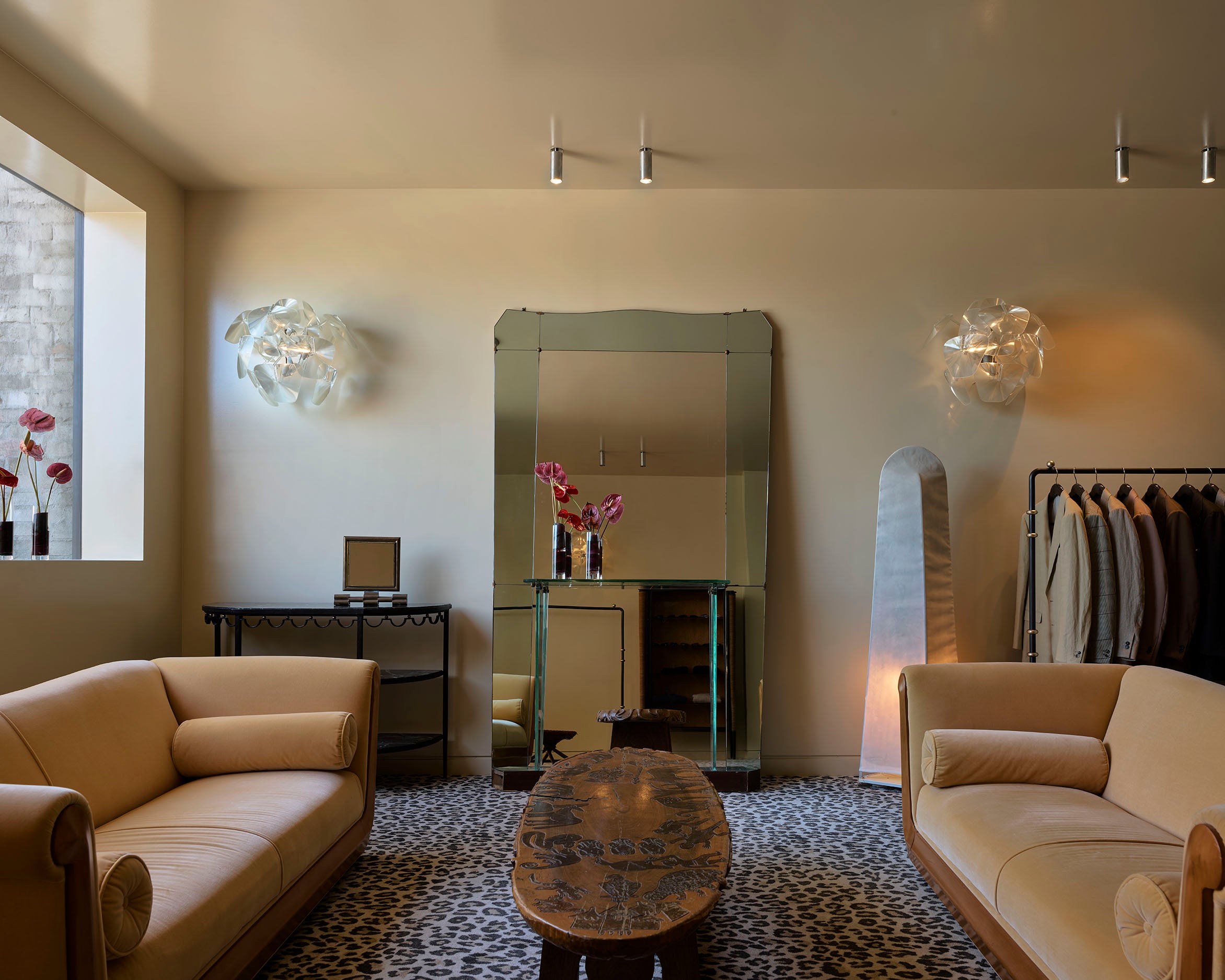 Showroom image 5