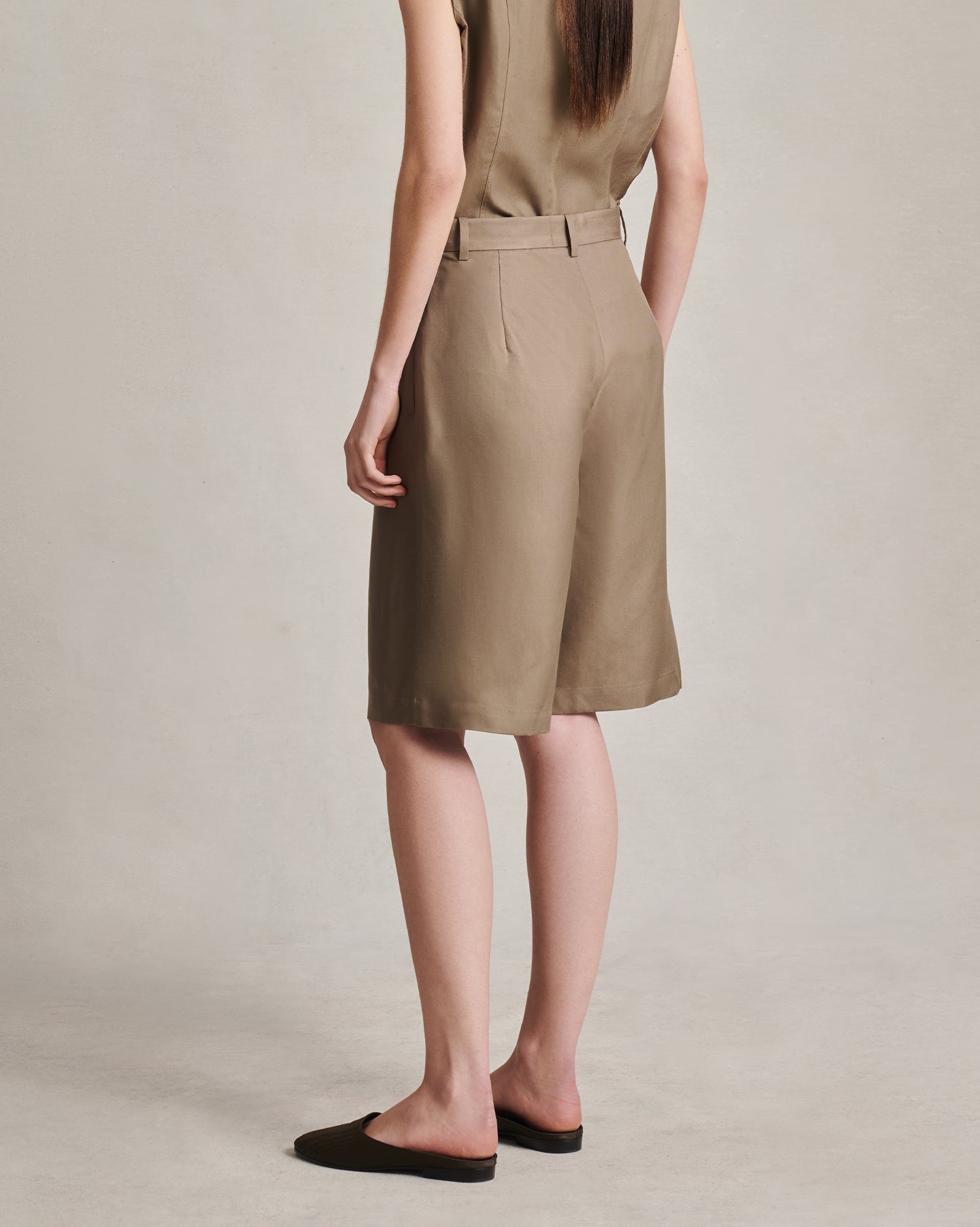 Maria Shorts - Taupe Dupioni