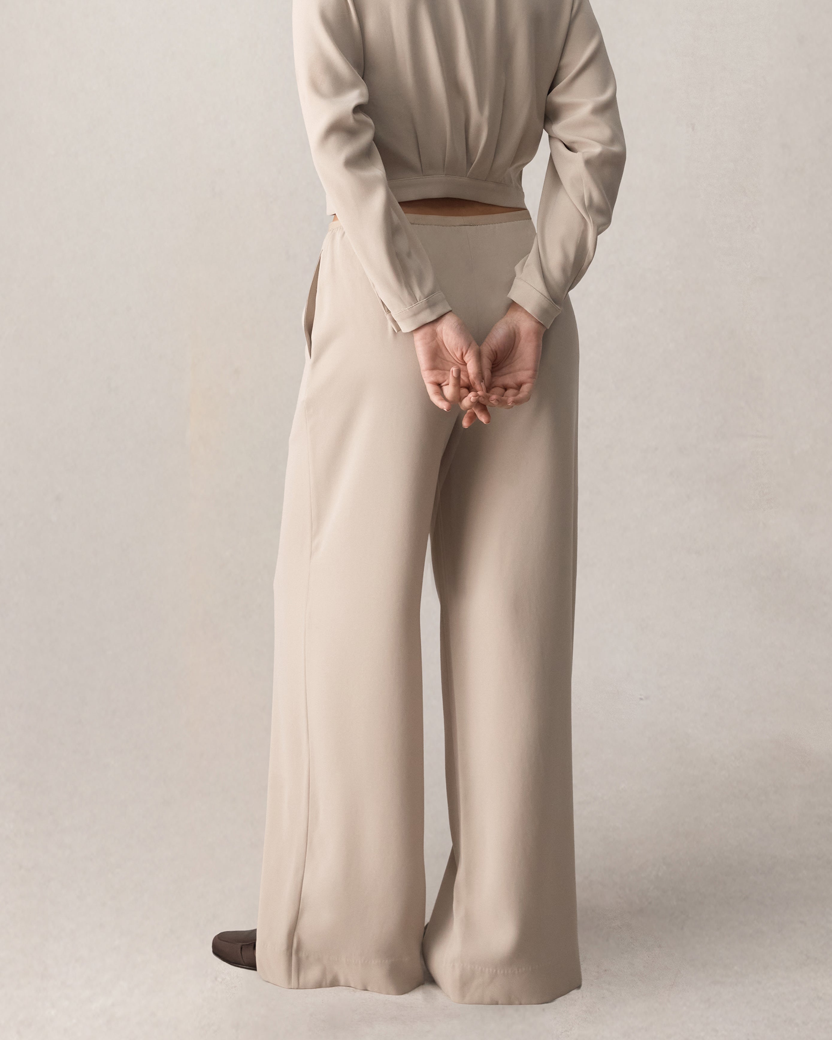 Pamela Pant - Greige