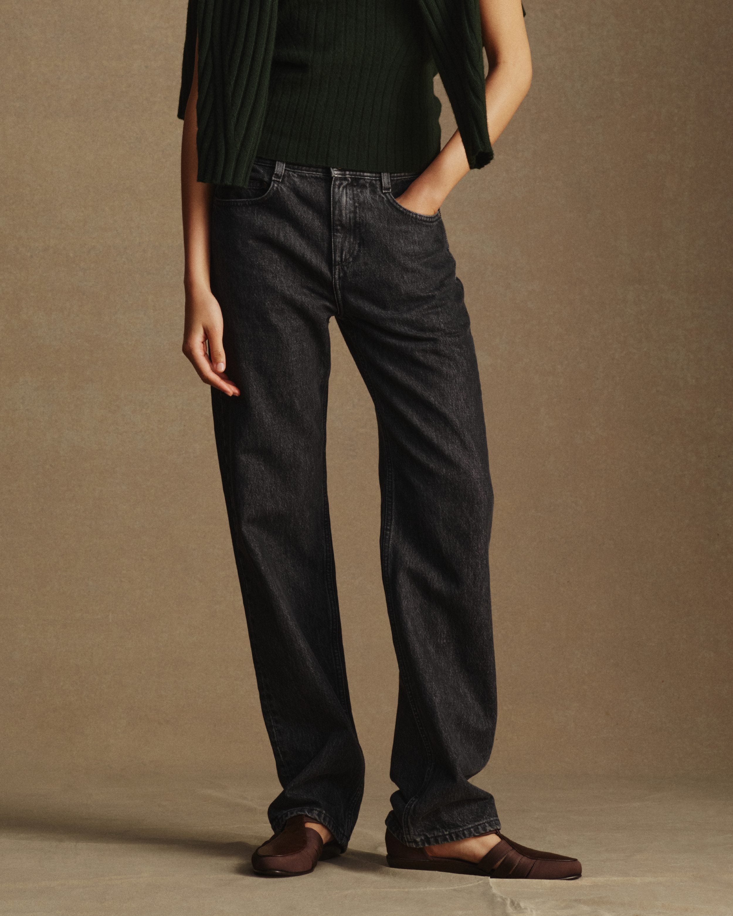 Black Peta Jeans